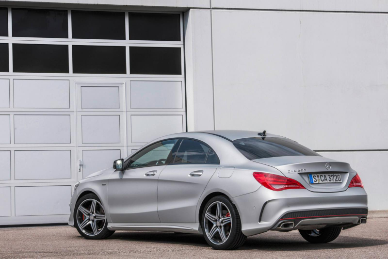 Illustration for article titled I like the new C-class estate, but not the sedan.